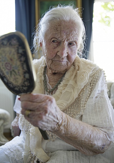 Frau M., 1. Platz Portrait, PR-Bild Award 2014, news aktuell/dpa